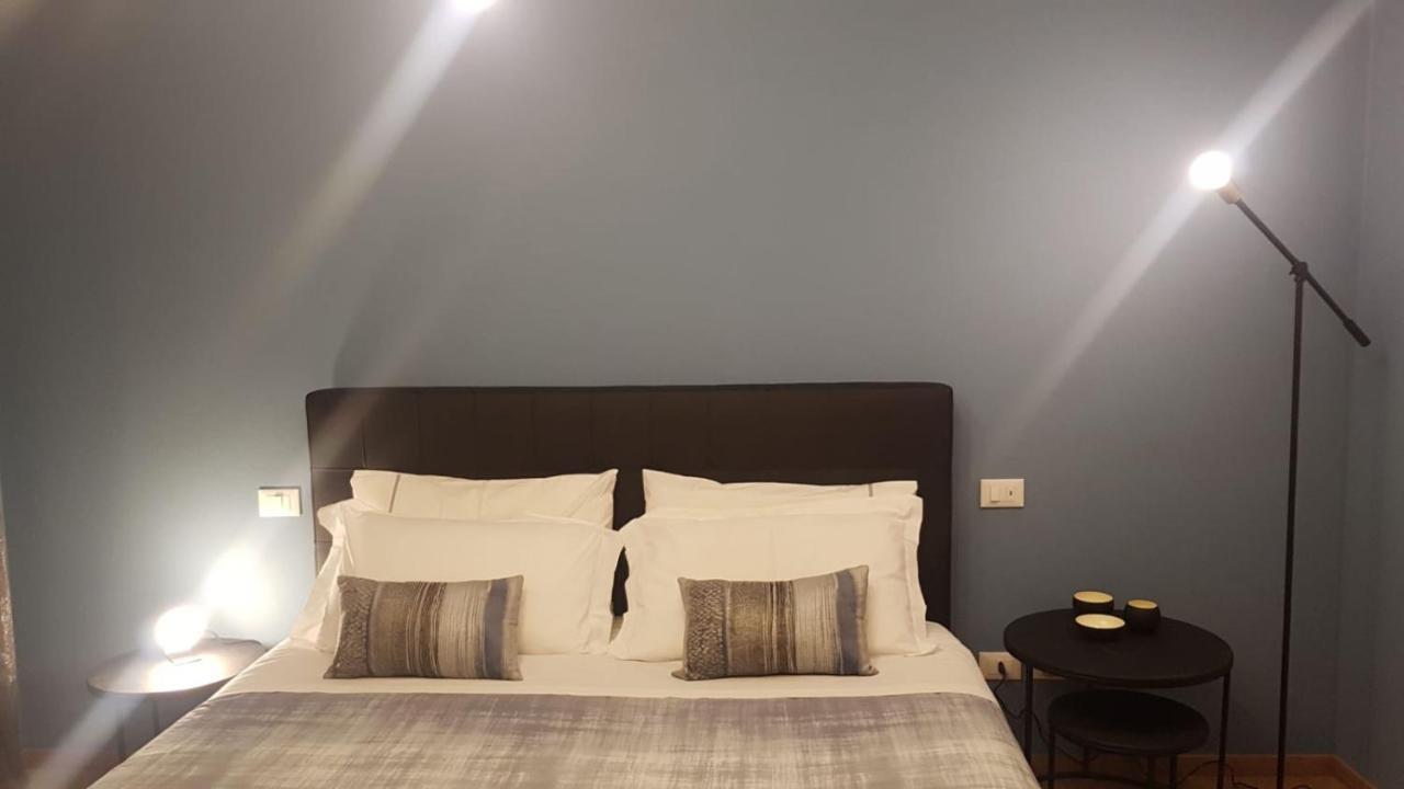 Hotel Moniga Десенцано дел Гарда Екстериор снимка